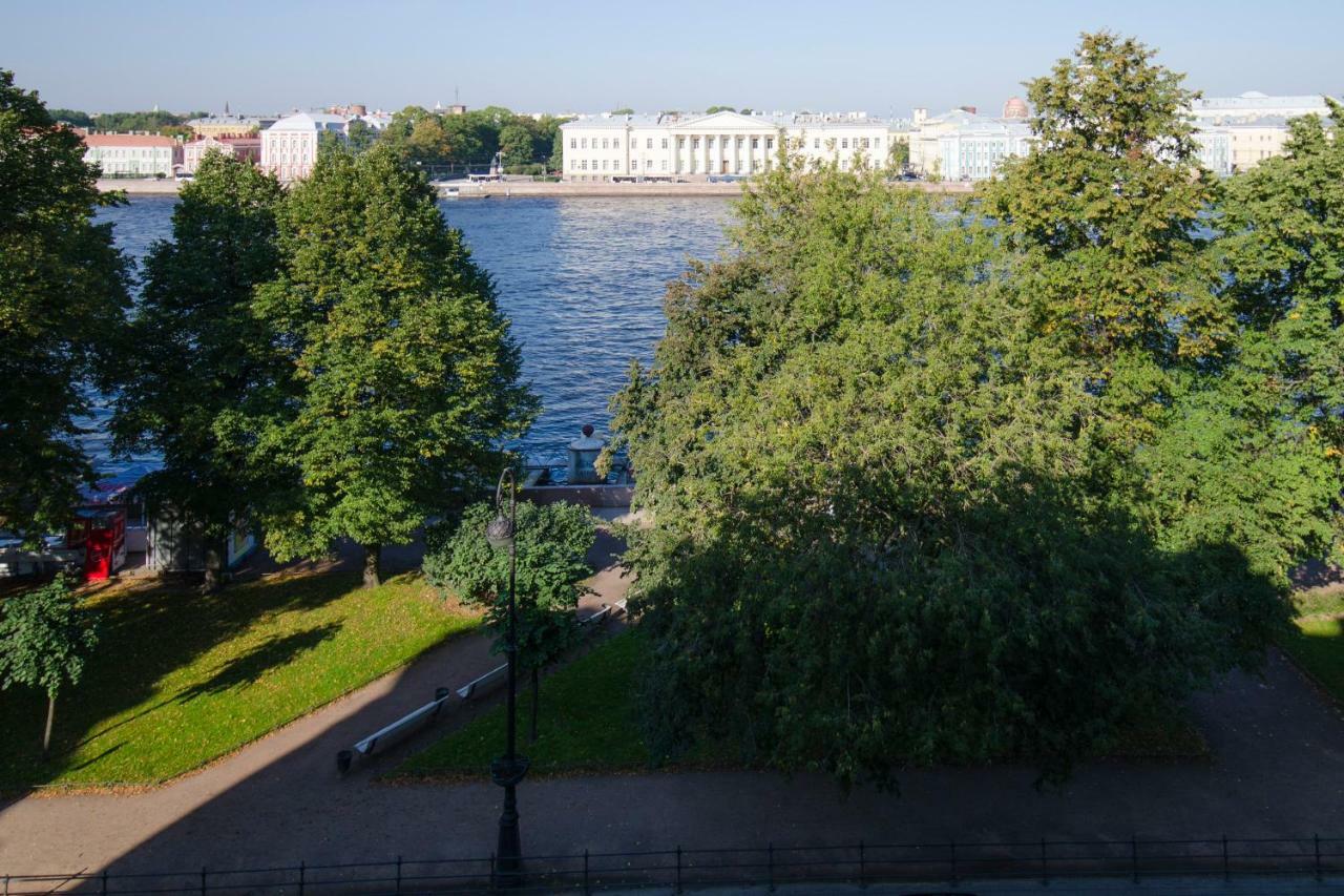 Penthouse Near Hermitage With A Terrace & Views Hotel Saint Petersburg Exterior photo